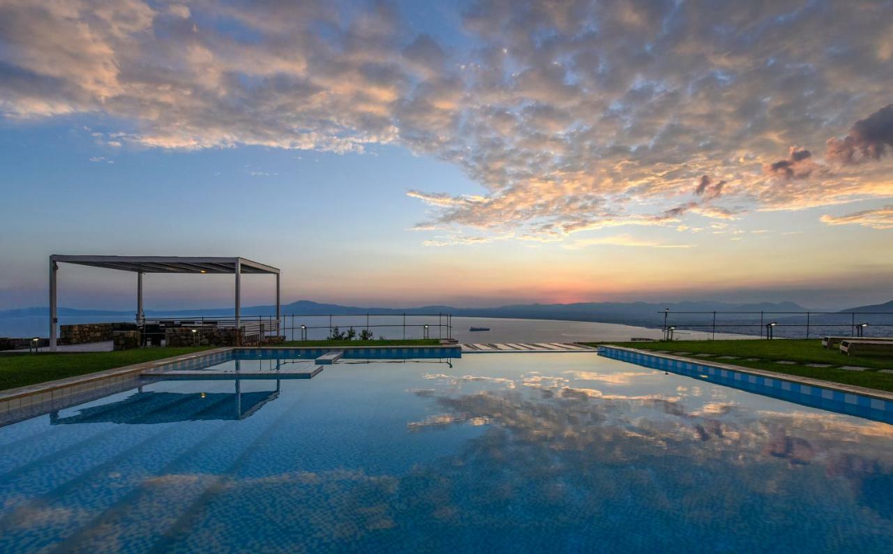 Landmark - Ορόσημο Verga Kalamata Exterior foto